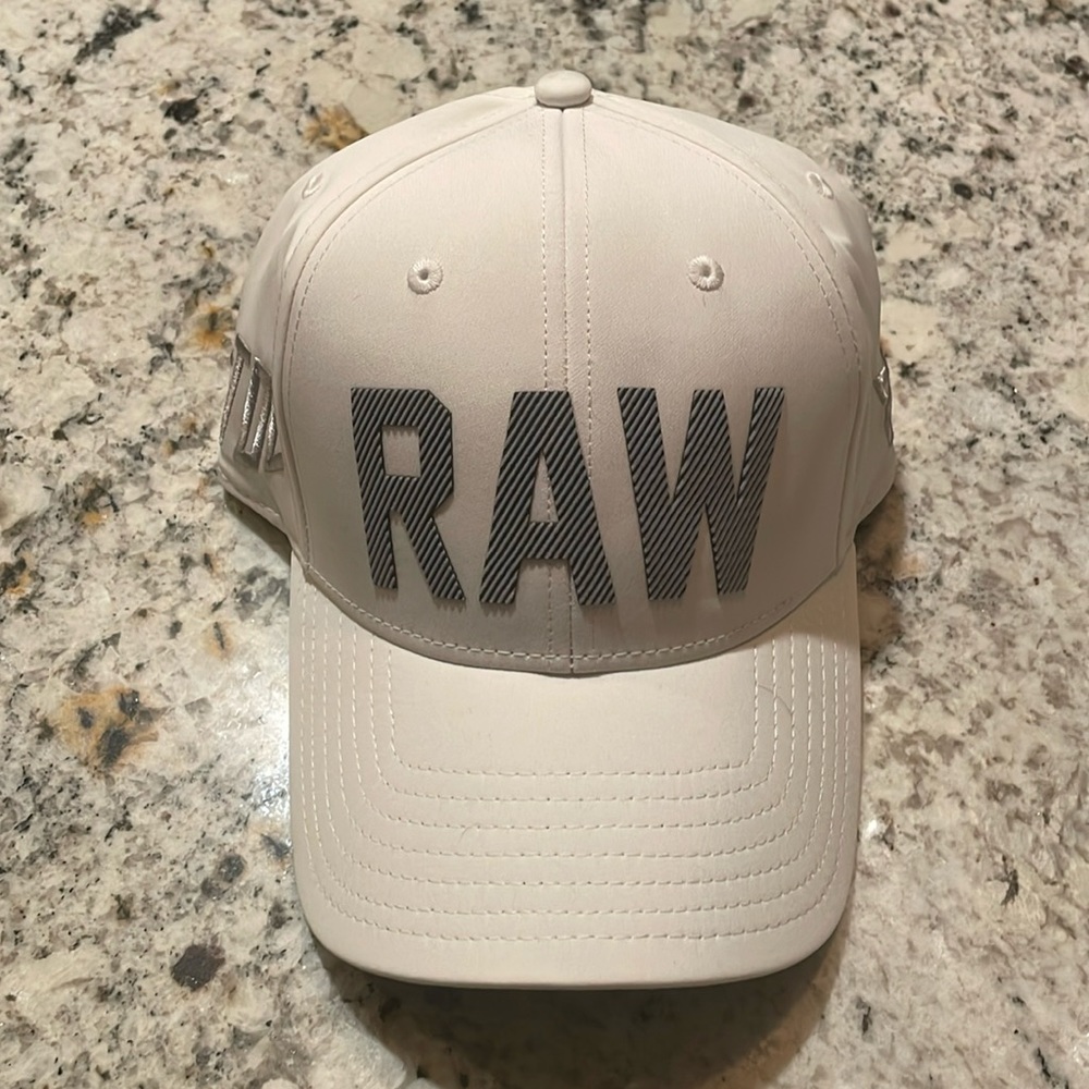 Taylormade RAW Golf Hat